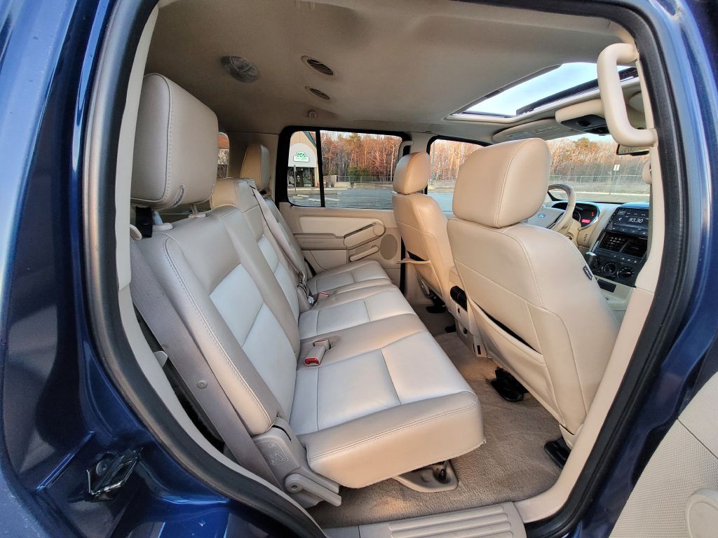 2006 Ford Explorer Image 16