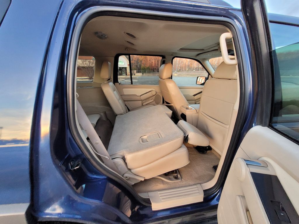 2006 Ford Explorer Image 17