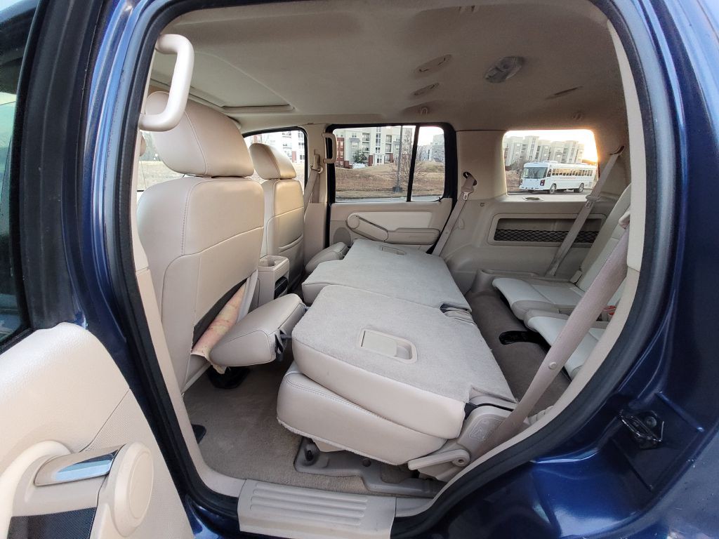2006 Ford Explorer Image 25