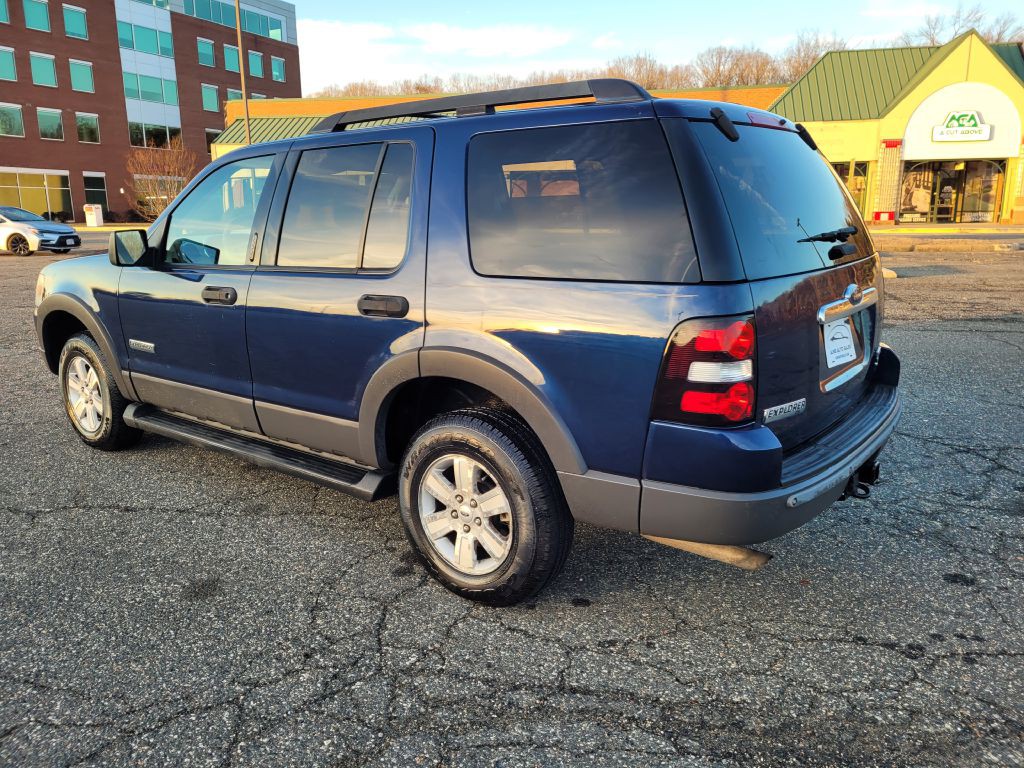2006 Ford Explorer Image 28