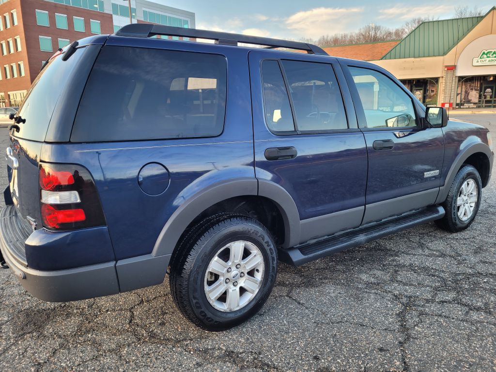 2006 Ford Explorer Image 29