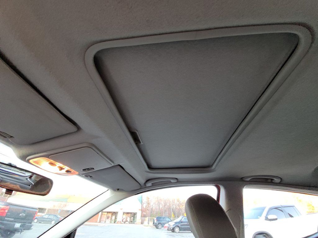 2006 Ford Explorer Image 40