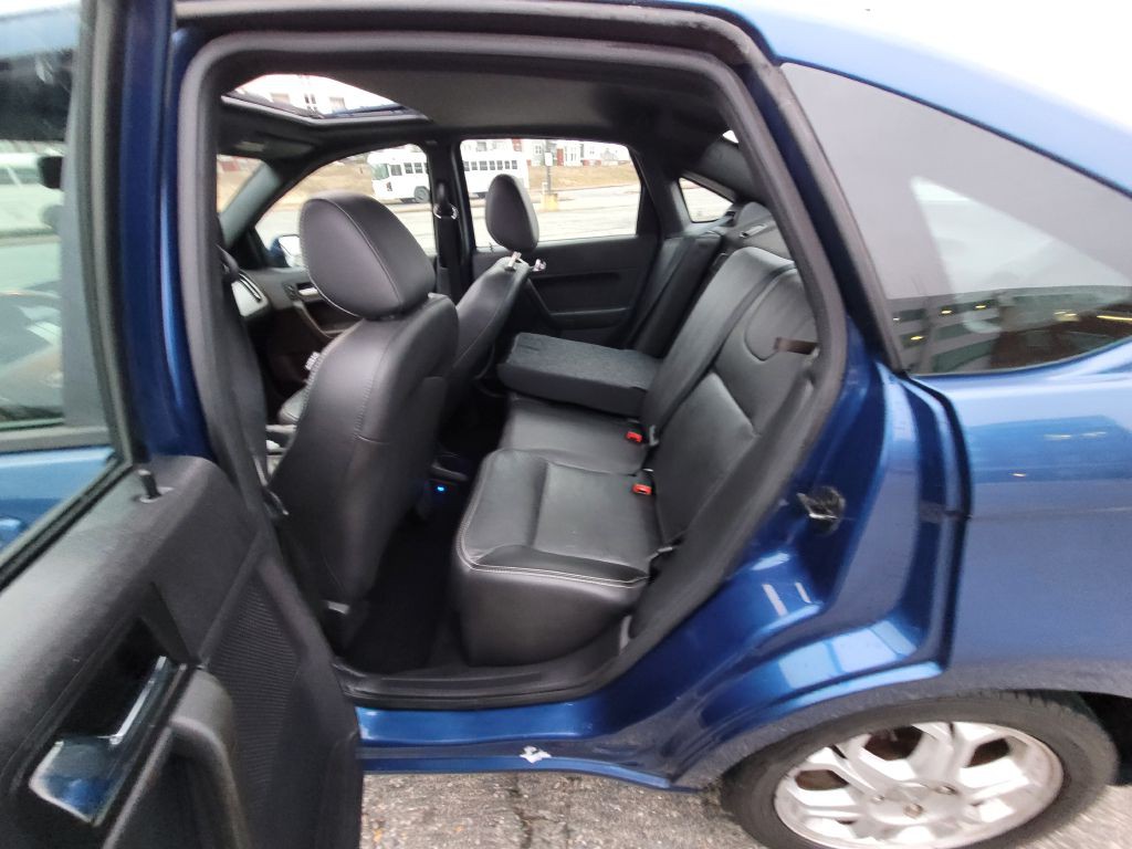 2008 Ford Focus Image 10