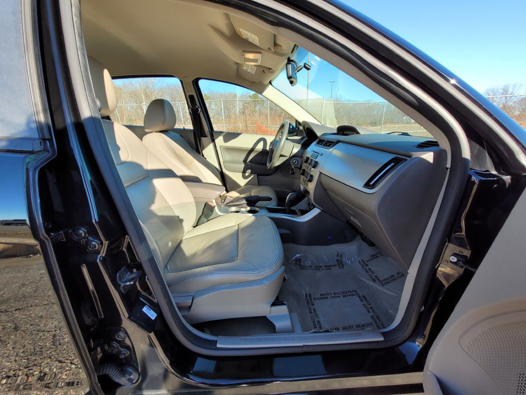 2009 Ford Focus Image 14