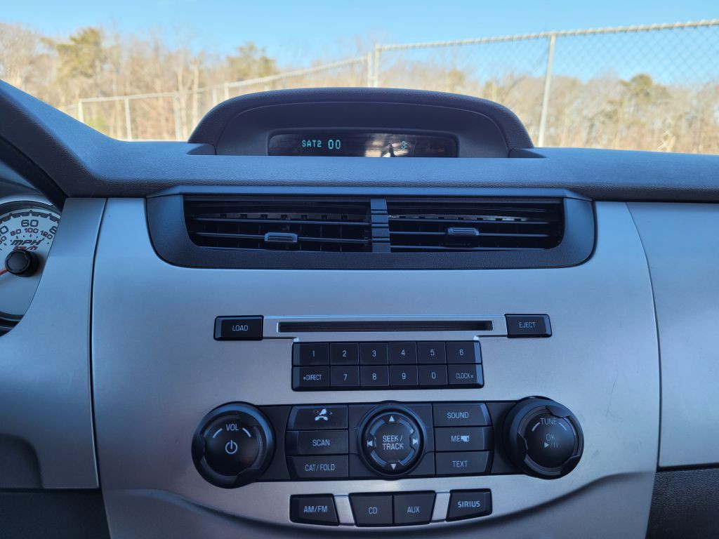 2009 Ford Focus Image 25