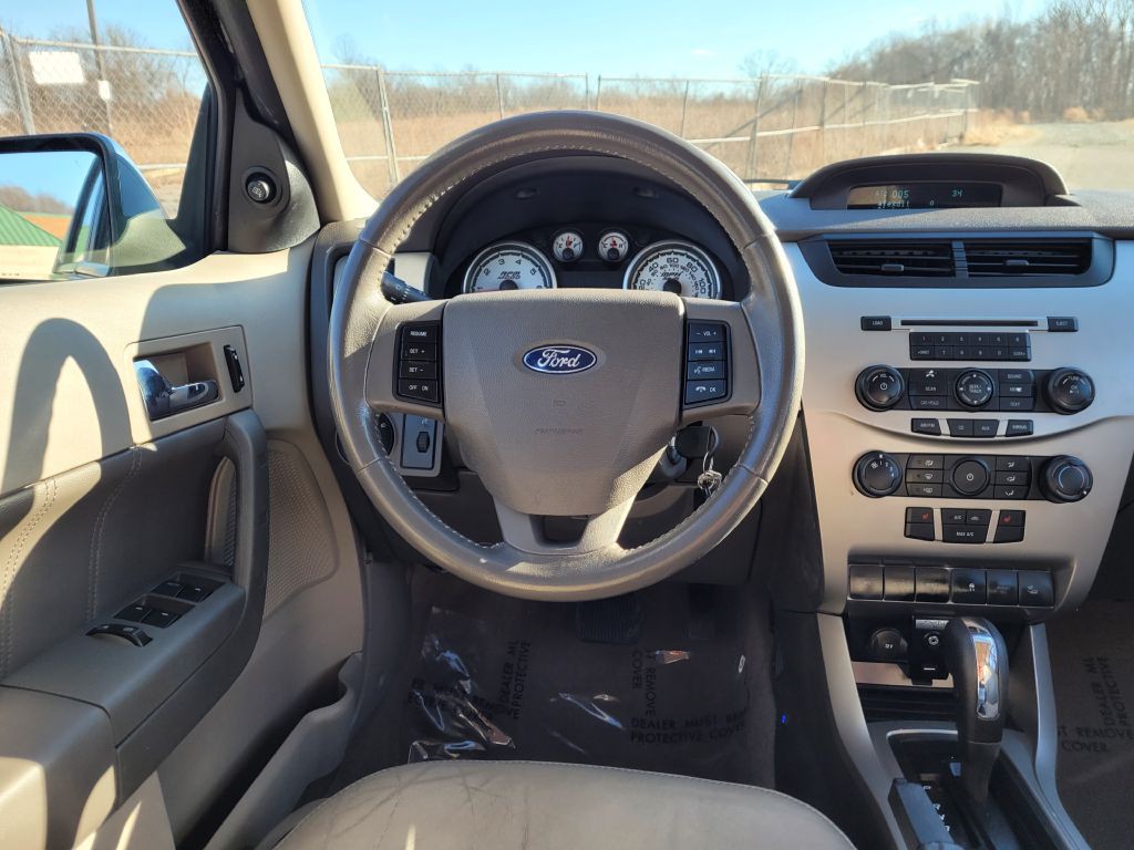 2009 Ford Focus Image 35