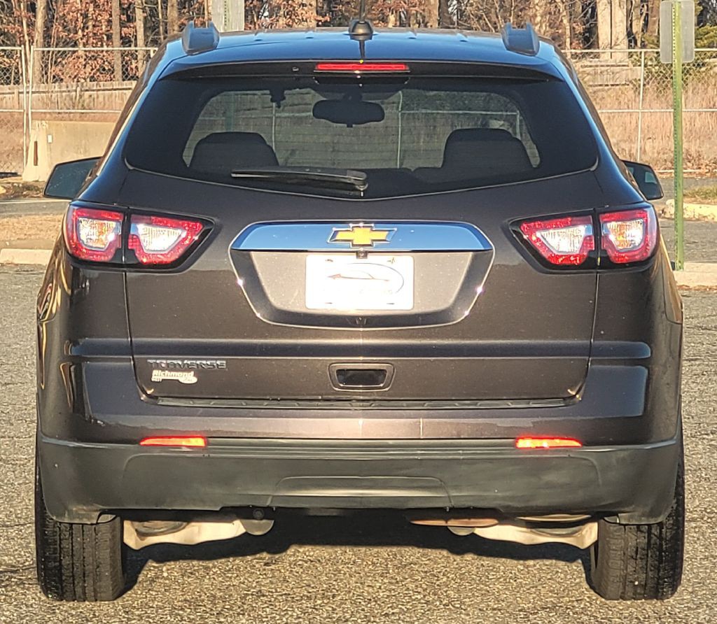 2017 Chevrolet Traverse Image 3
