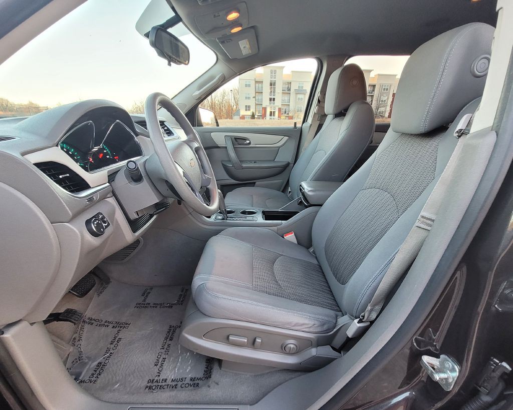 2017 Chevrolet Traverse Image 8