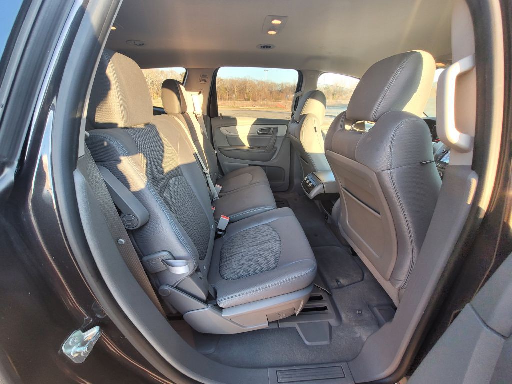 2017 Chevrolet Traverse Image 24