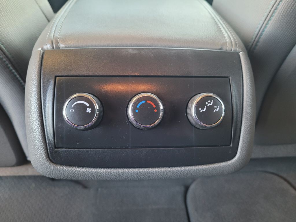 2017 Chevrolet Traverse Image 35