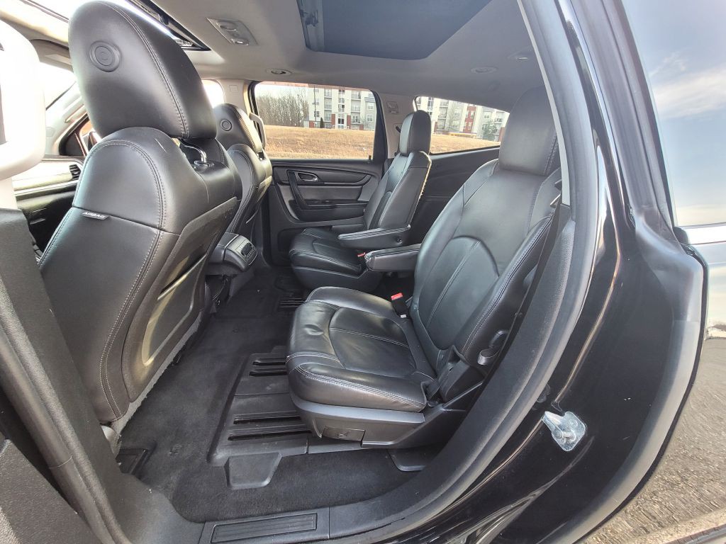 2017 Chevrolet Traverse Image 16