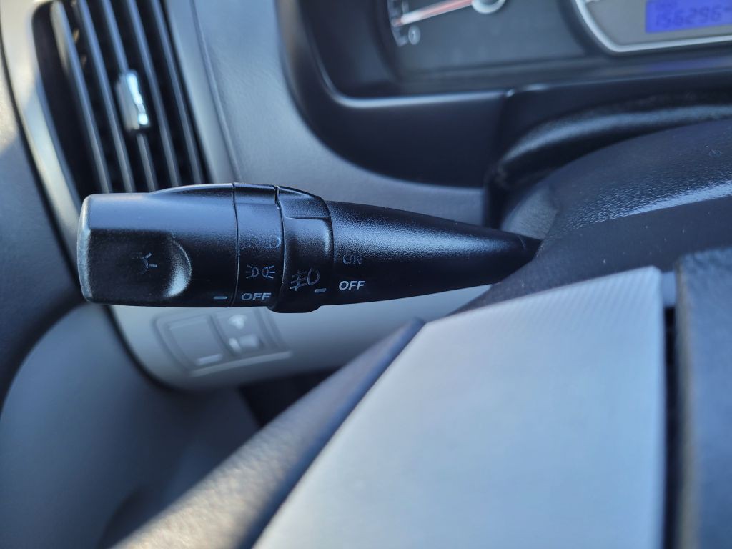 2008 Hyundai Elantra Image 36