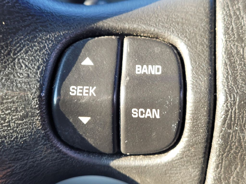 2004 Buick LeSabre Image 12