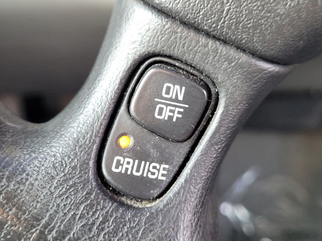 2004 Buick LeSabre Image 25