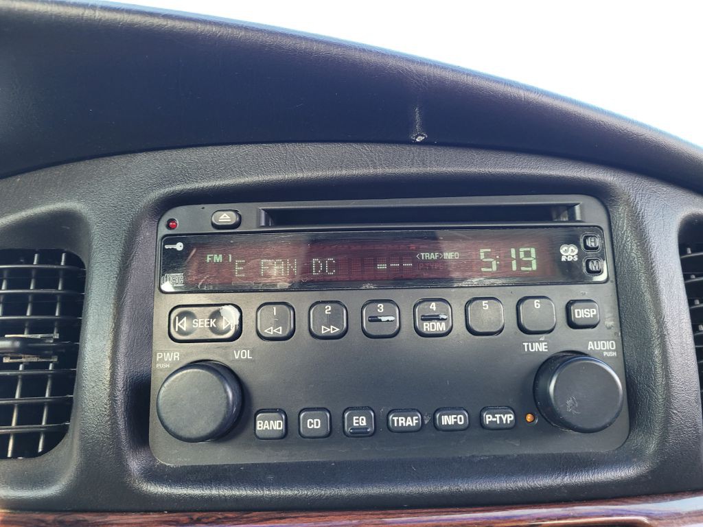 2004 Buick LeSabre Image 40