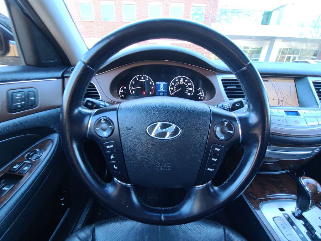 2009 Hyundai Genesis Image 19