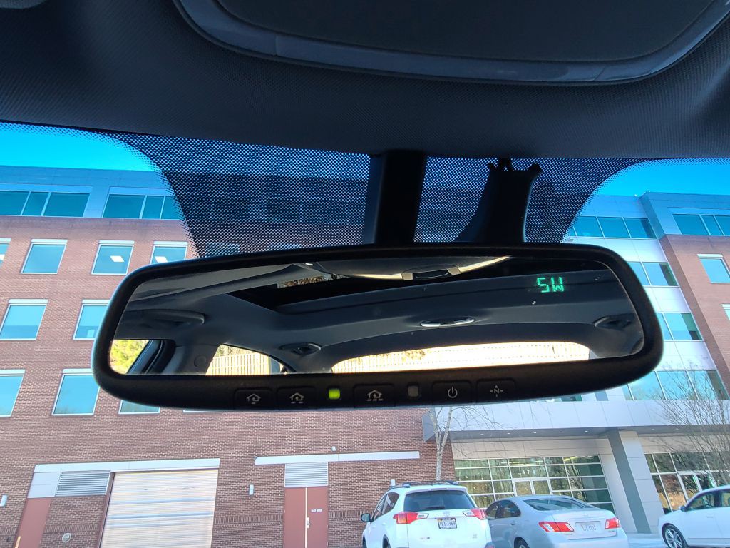 2009 Hyundai Genesis Image 28