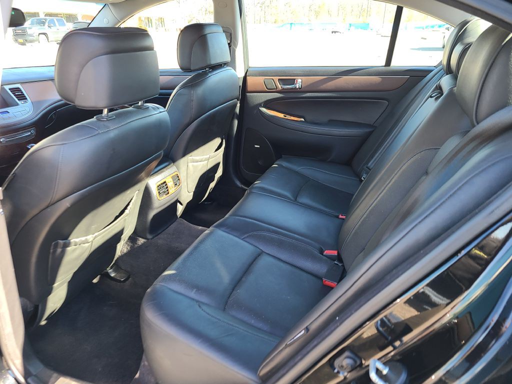 2009 Hyundai Genesis Image 34