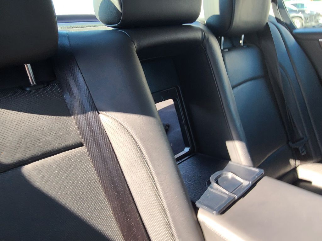 2009 Hyundai Genesis Image 42