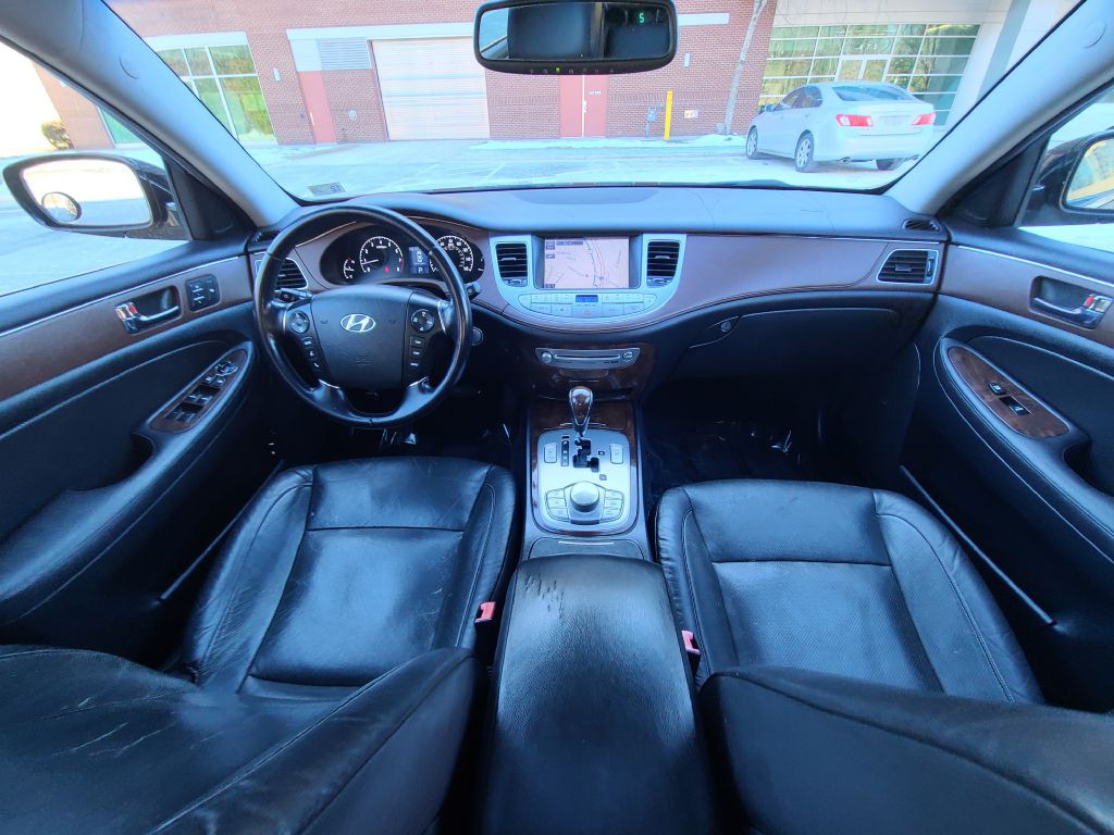 2009 Hyundai Genesis Image 43