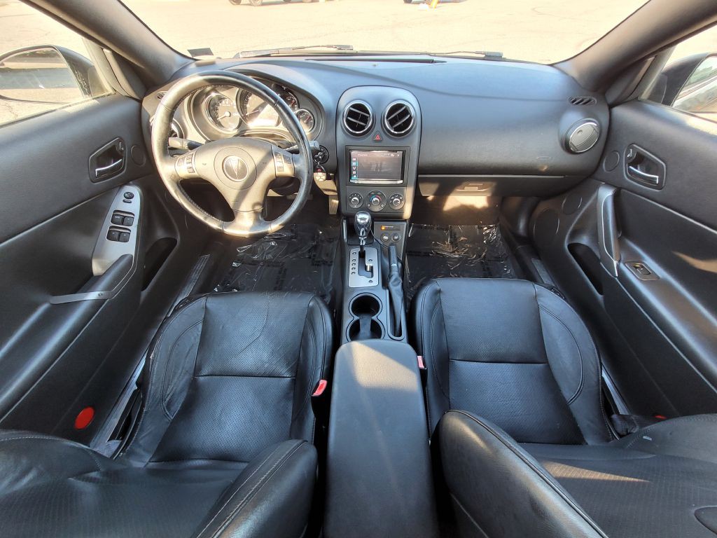 2007 Pontiac G6 Image 12