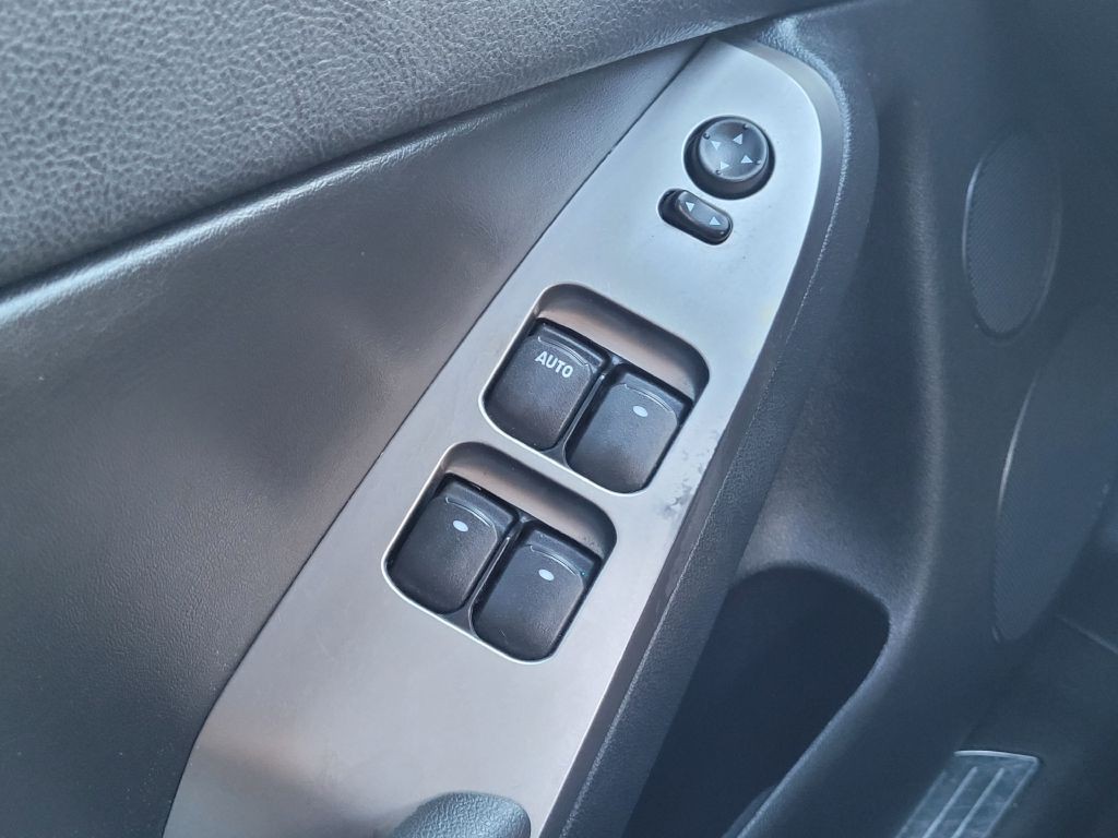 2007 Pontiac G6 Image 23