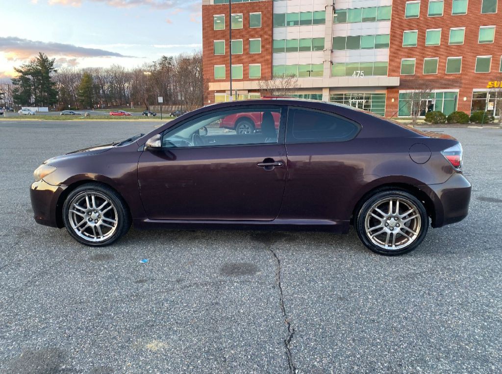2010 Scion tC Image 2