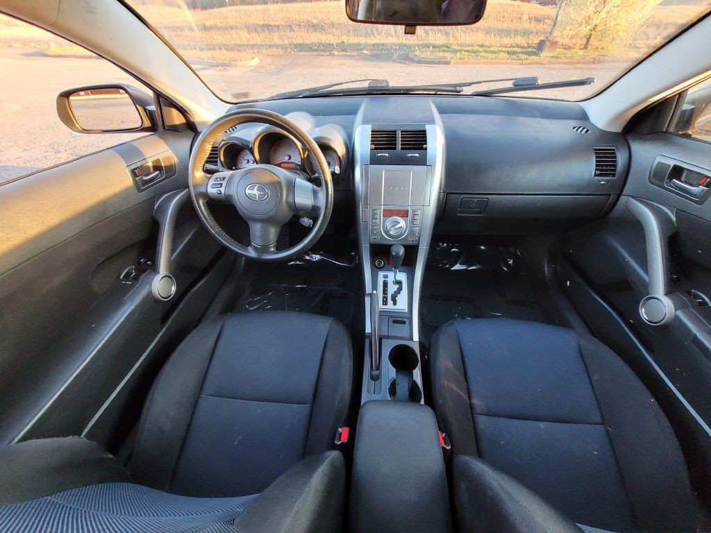 2010 Scion tC Image 11