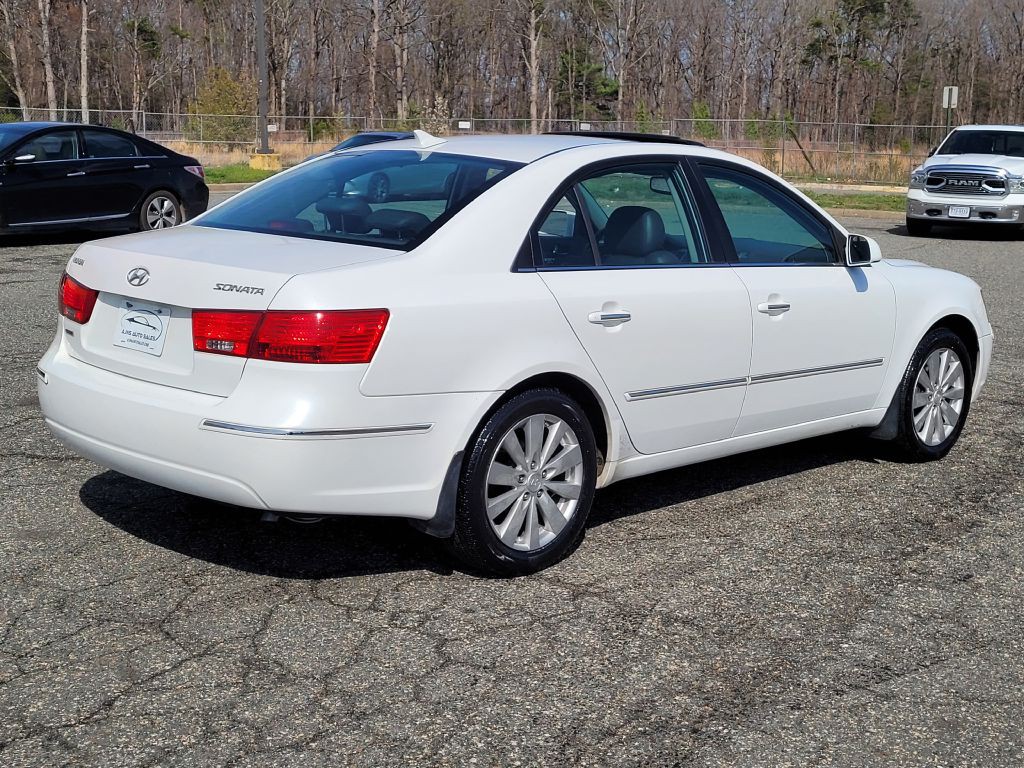 2009 Hyundai Sonata Image 4