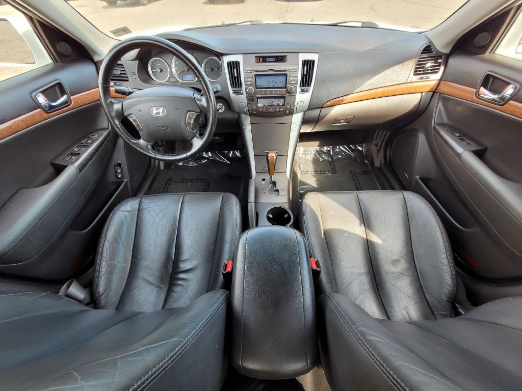 2009 Hyundai Sonata Image 11