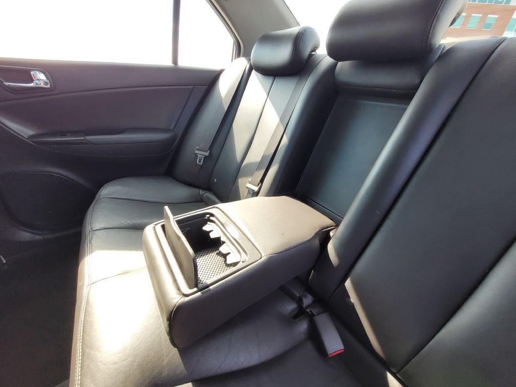 2009 Hyundai Sonata Image 35