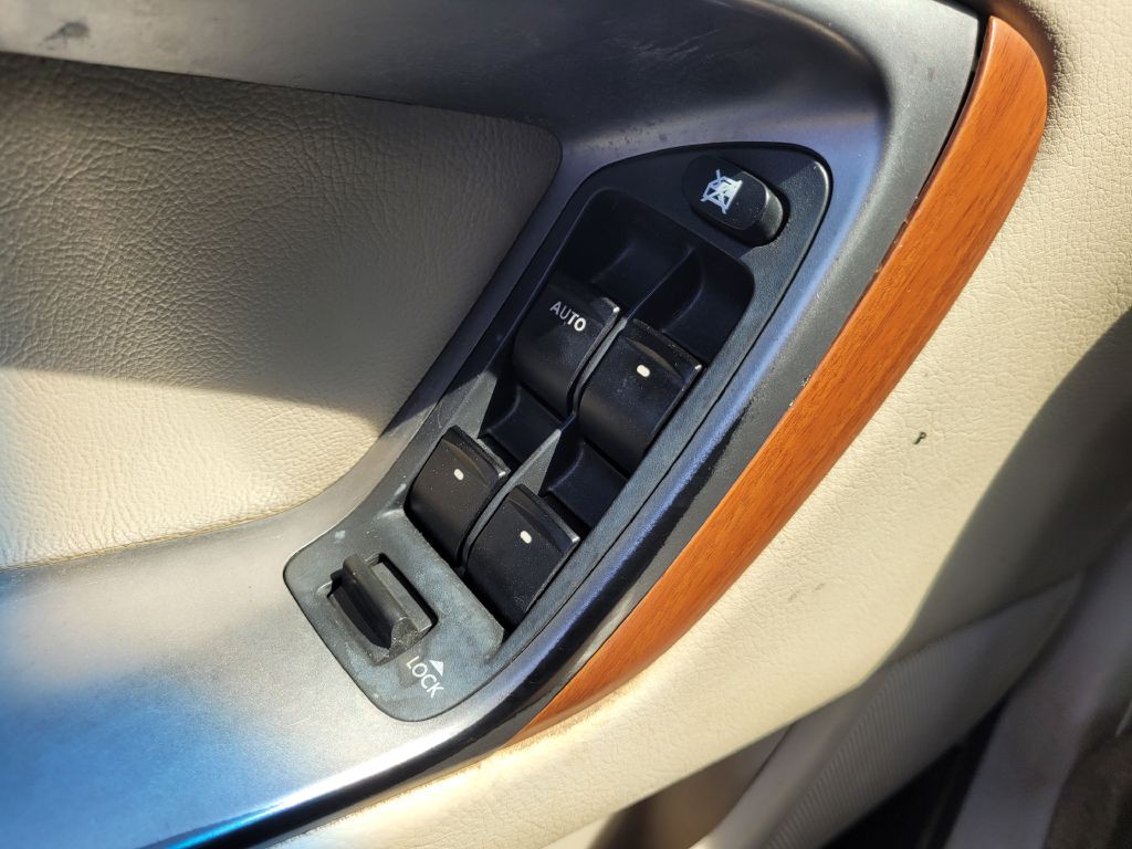 2005 Subaru Legacy Image 11