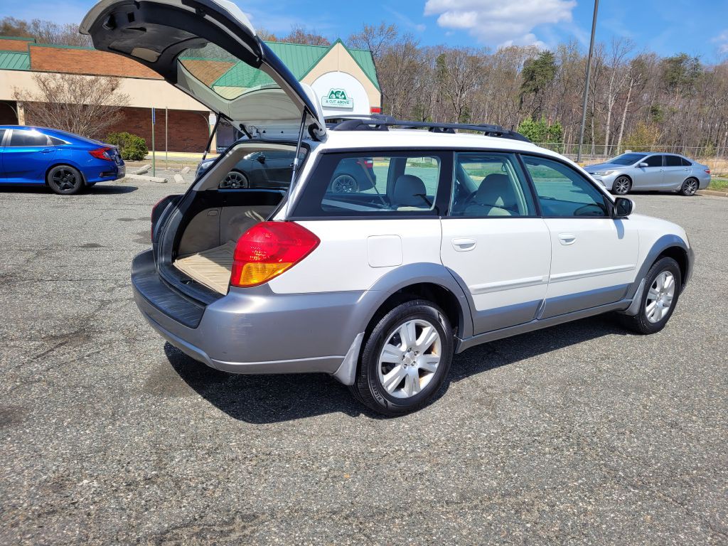 2005 Subaru Legacy Image 33