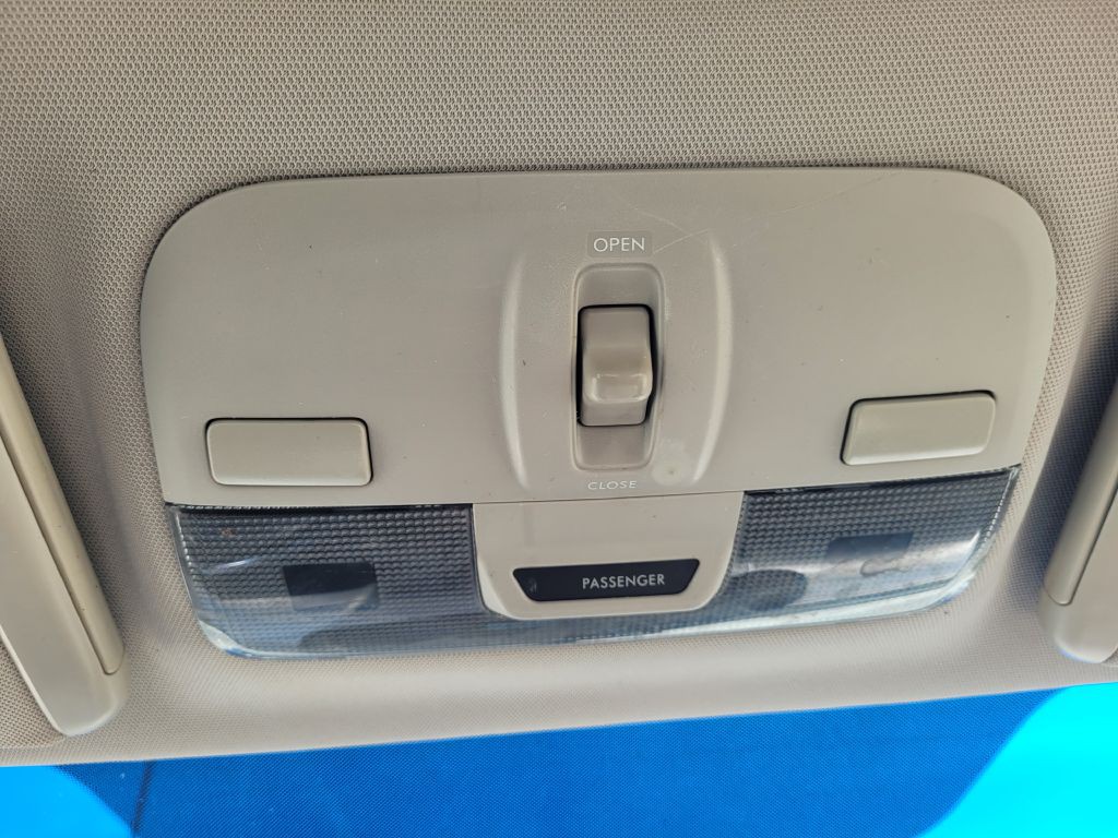 2005 Subaru Legacy Image 40