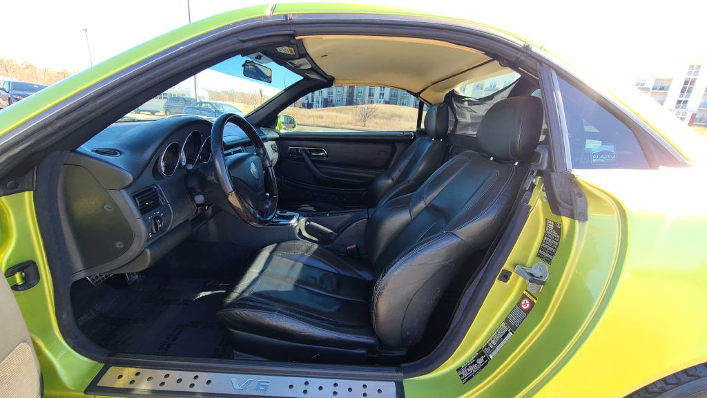 2001 Mercedes-Benz SLK-Class Image 8