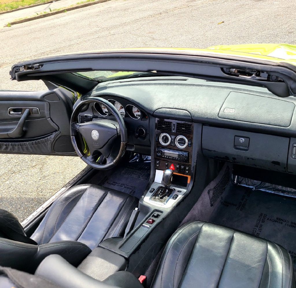 2001 Mercedes-Benz SLK-Class Image 24
