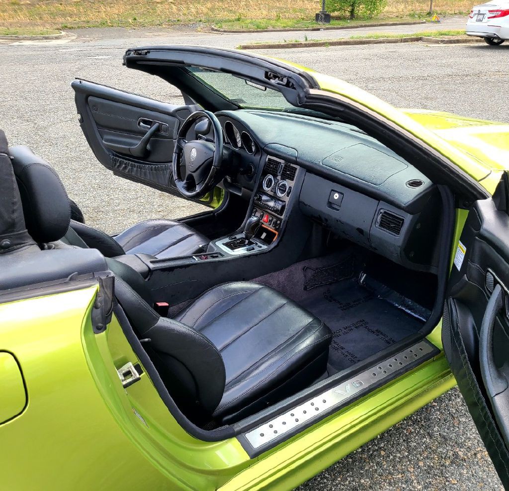 2001 Mercedes-Benz SLK-Class Image 25