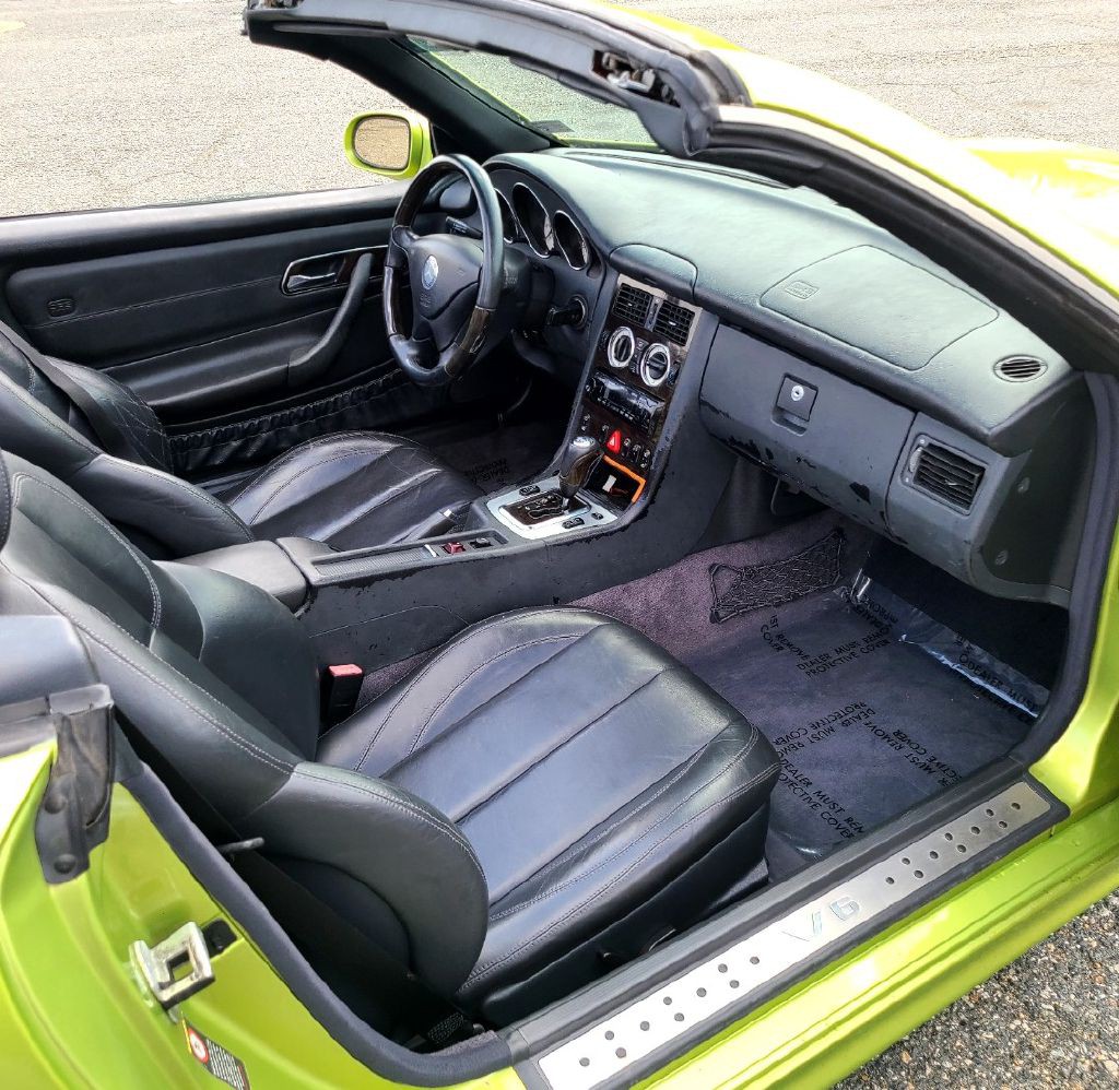2001 Mercedes-Benz SLK-Class Image 36