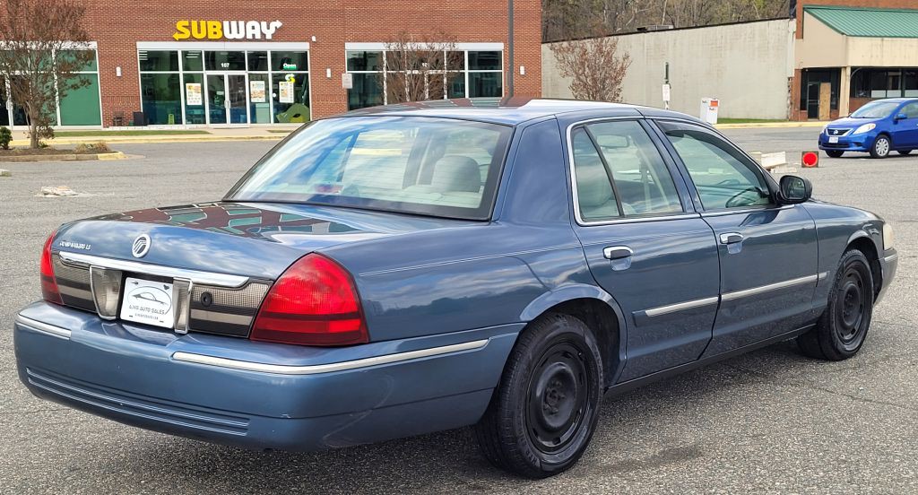 2008 Mercury Grand Marquis Image 4