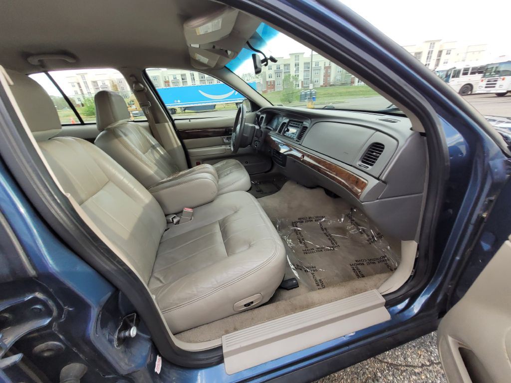 2008 Mercury Grand Marquis Image 14