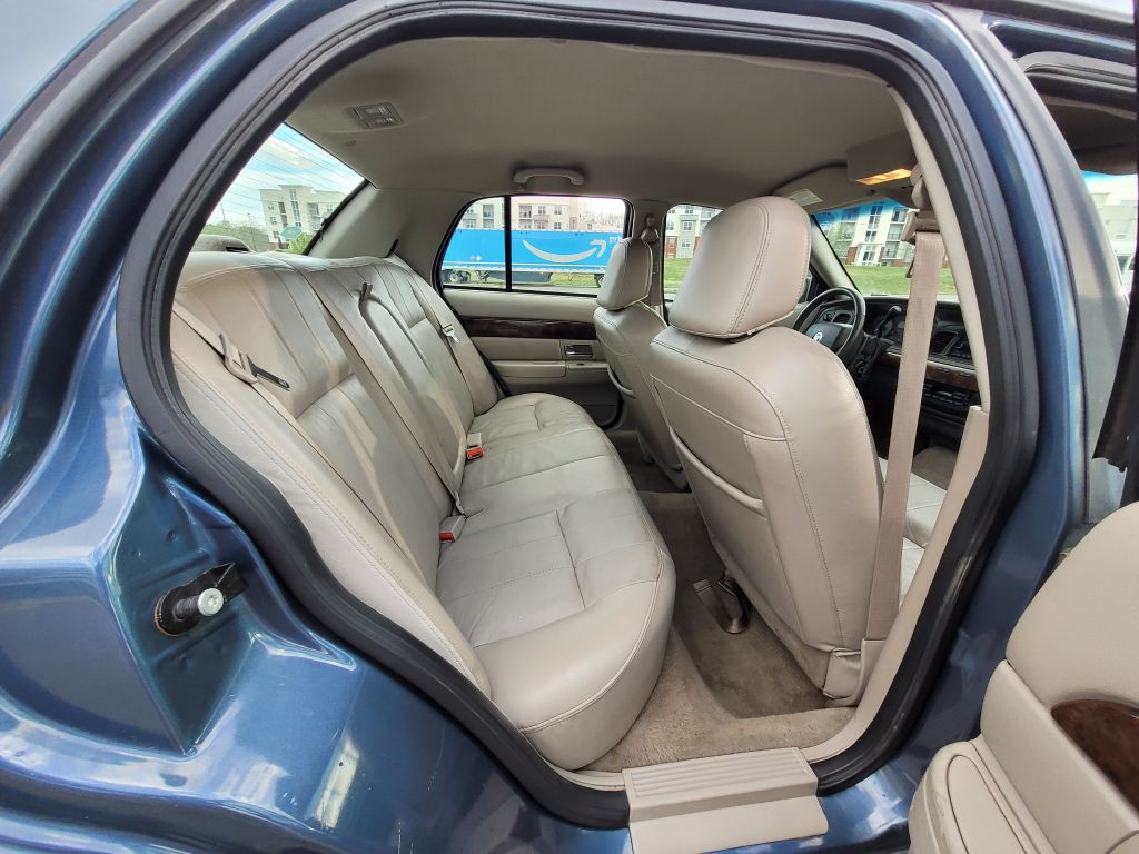 2008 Mercury Grand Marquis Image 16