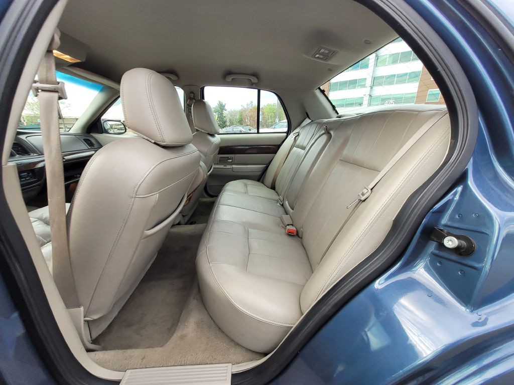 2008 Mercury Grand Marquis Image 18