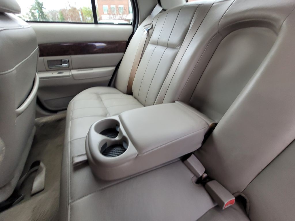 2008 Mercury Grand Marquis Image 22