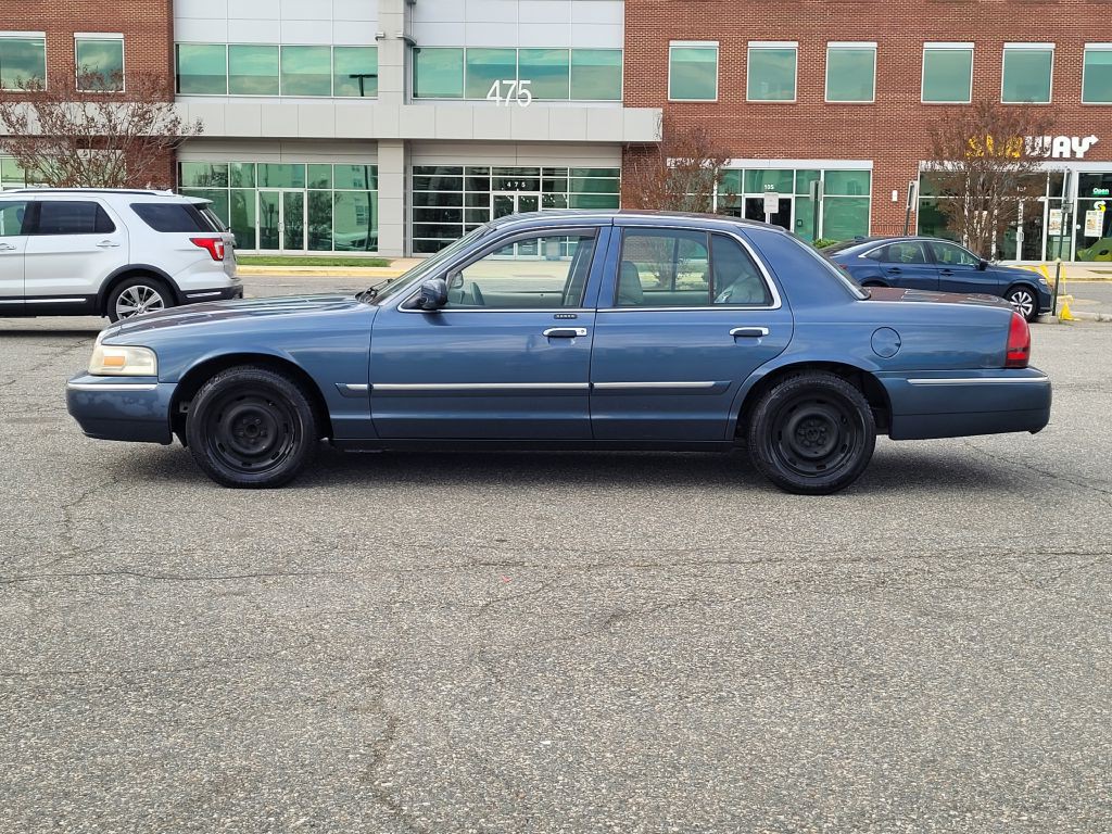 2008 Mercury Grand Marquis Image 32