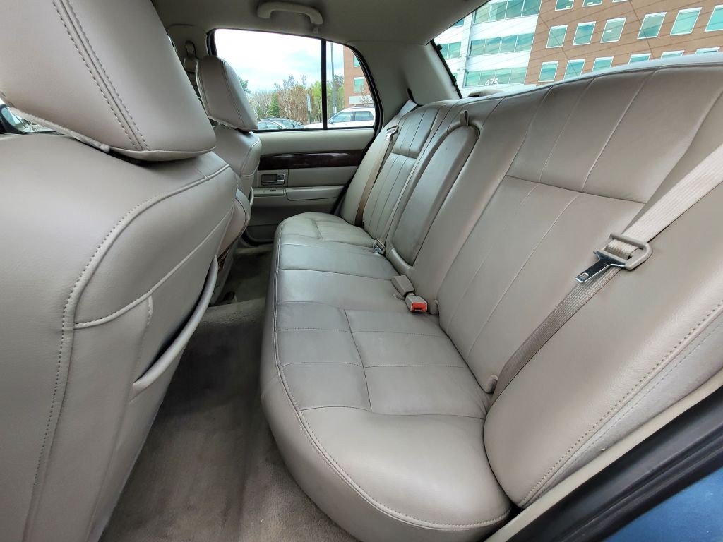 2008 Mercury Grand Marquis Image 35