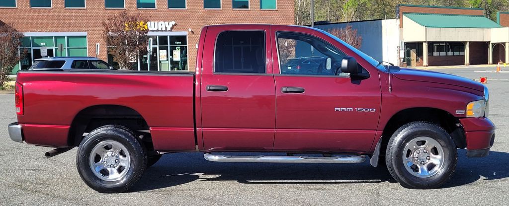 2003 Dodge Ram 1500 Image 2