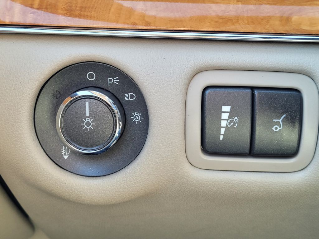 2010 Lincoln MKT Image 17