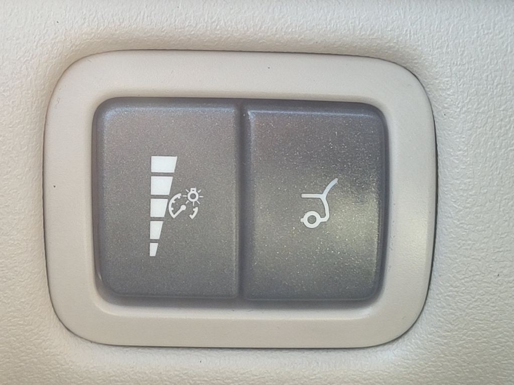 2010 Lincoln MKT Image 18
