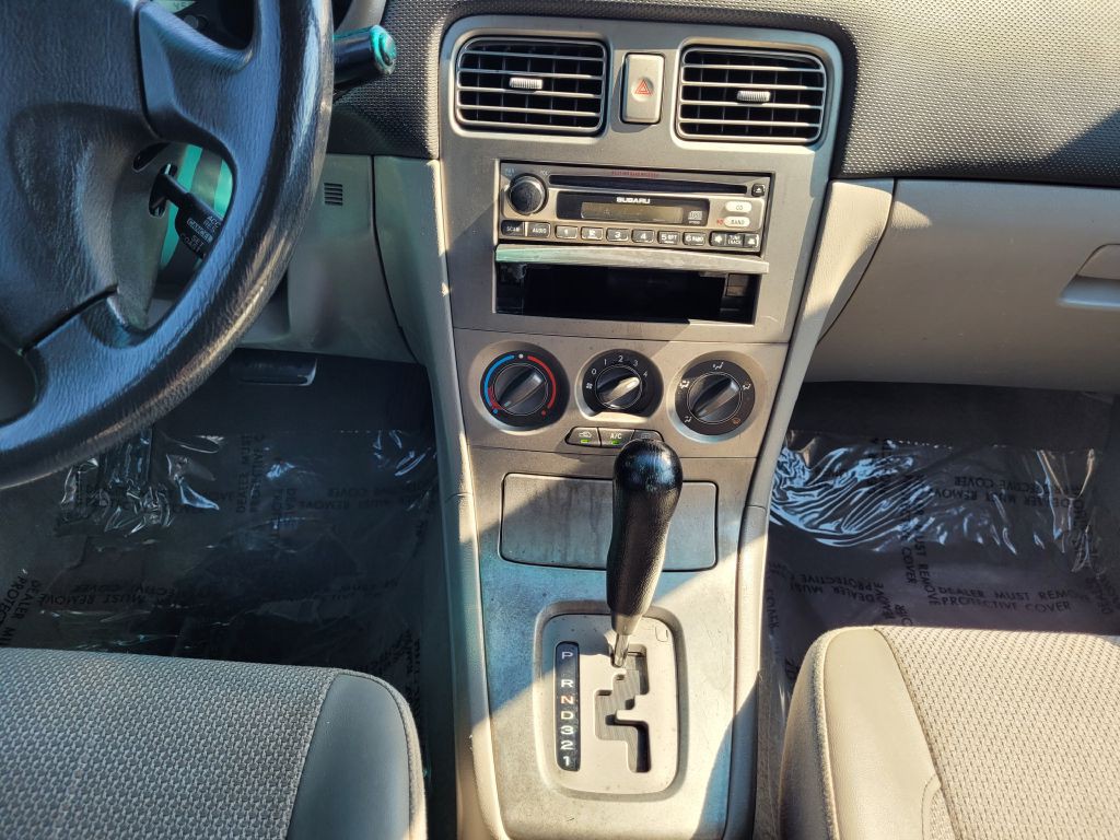 2003 Subaru Forester Image 10