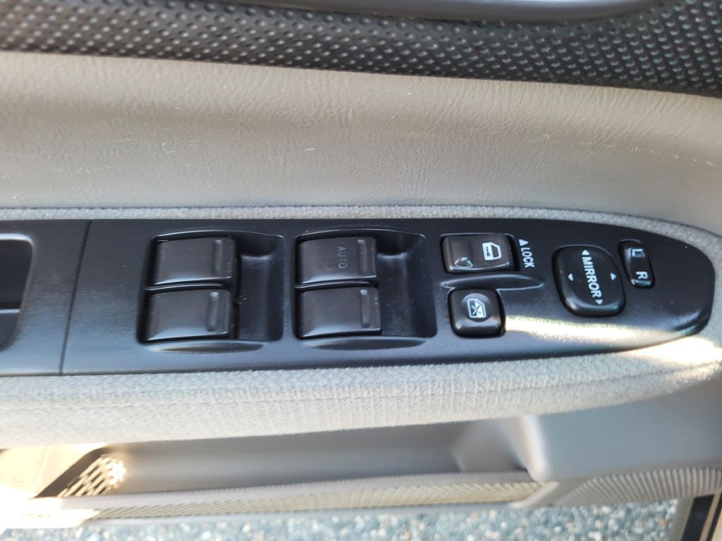 2003 Subaru Forester Image 19